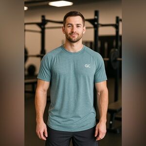 Gerardo Collection Men’s Blue Short-Sleeve Performance Tee – Size XL